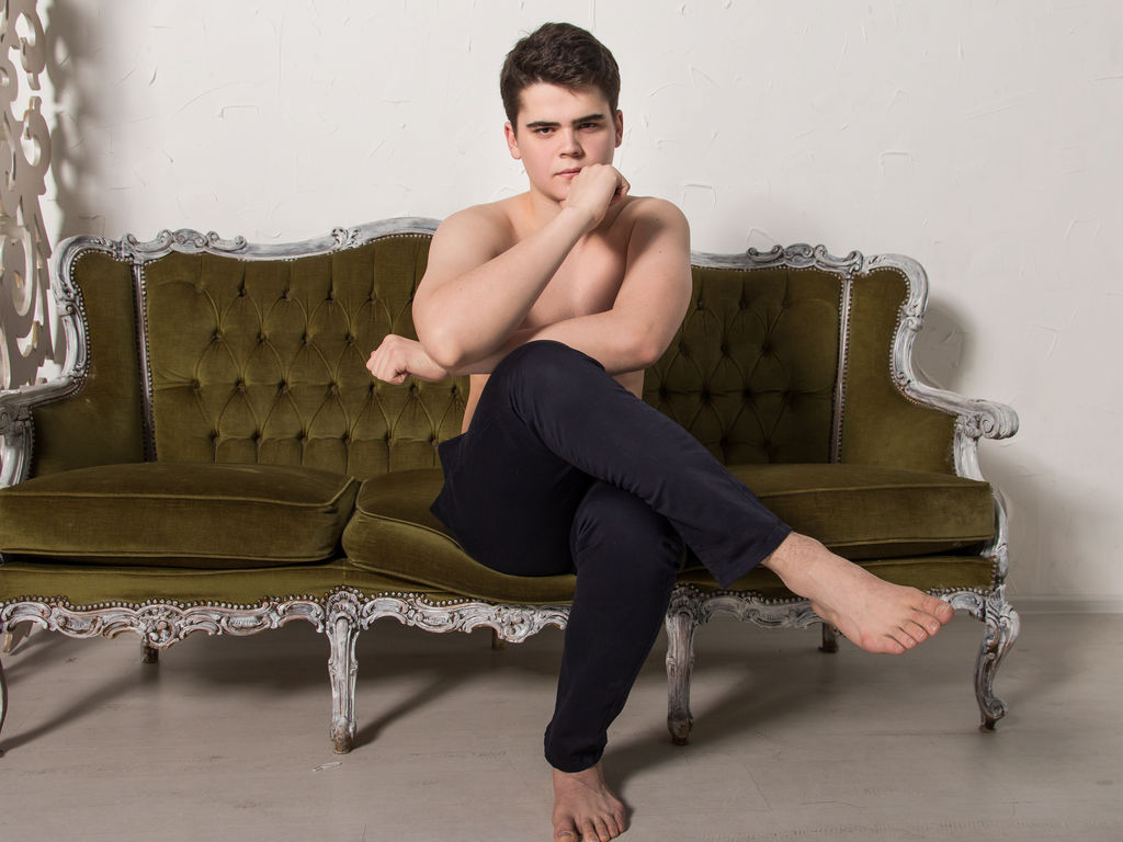 Join AceAlfonso Private Chat