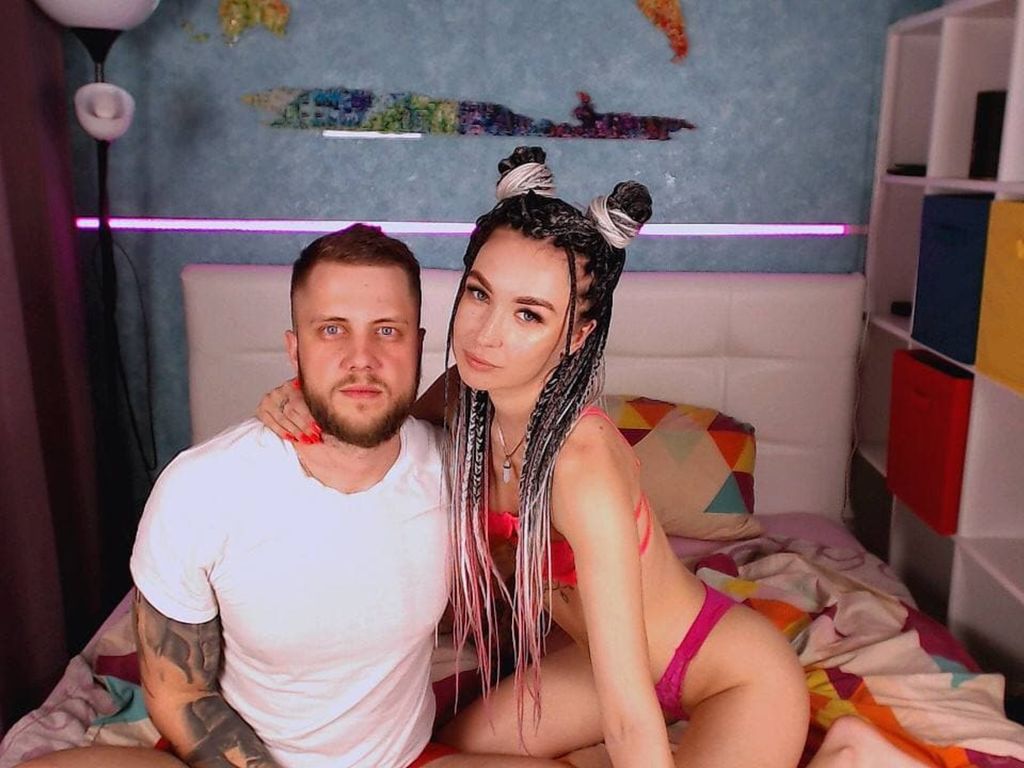 Join AidaAndGektor Private Chat