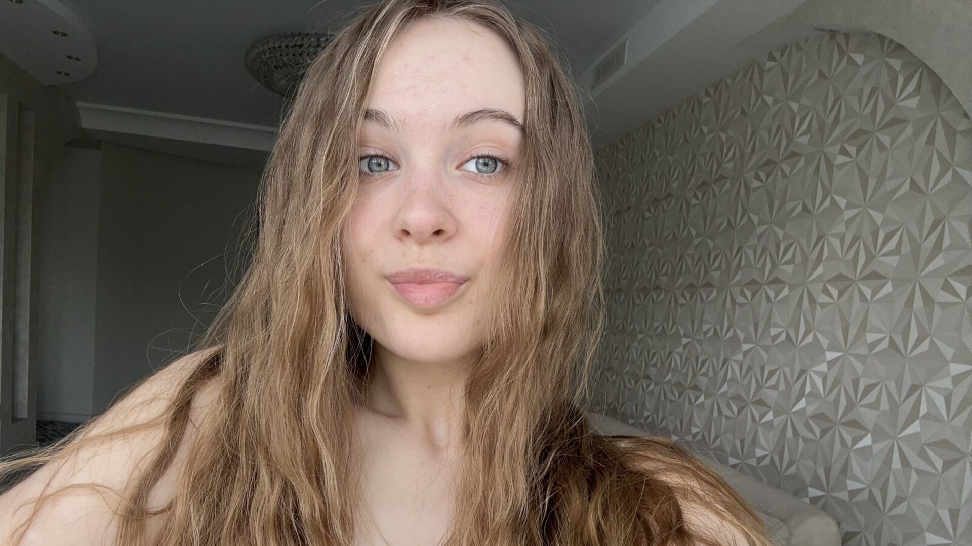 Join AlbertaClem Private Chat