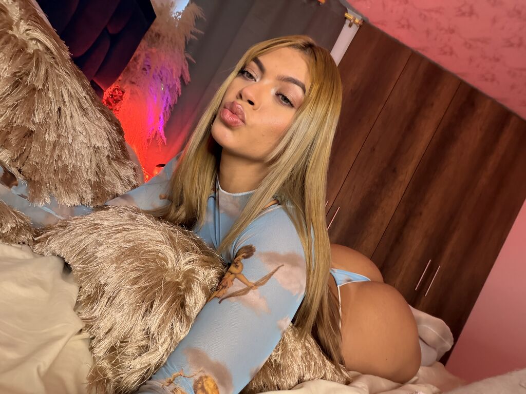 Join AliceHazel Private Chat