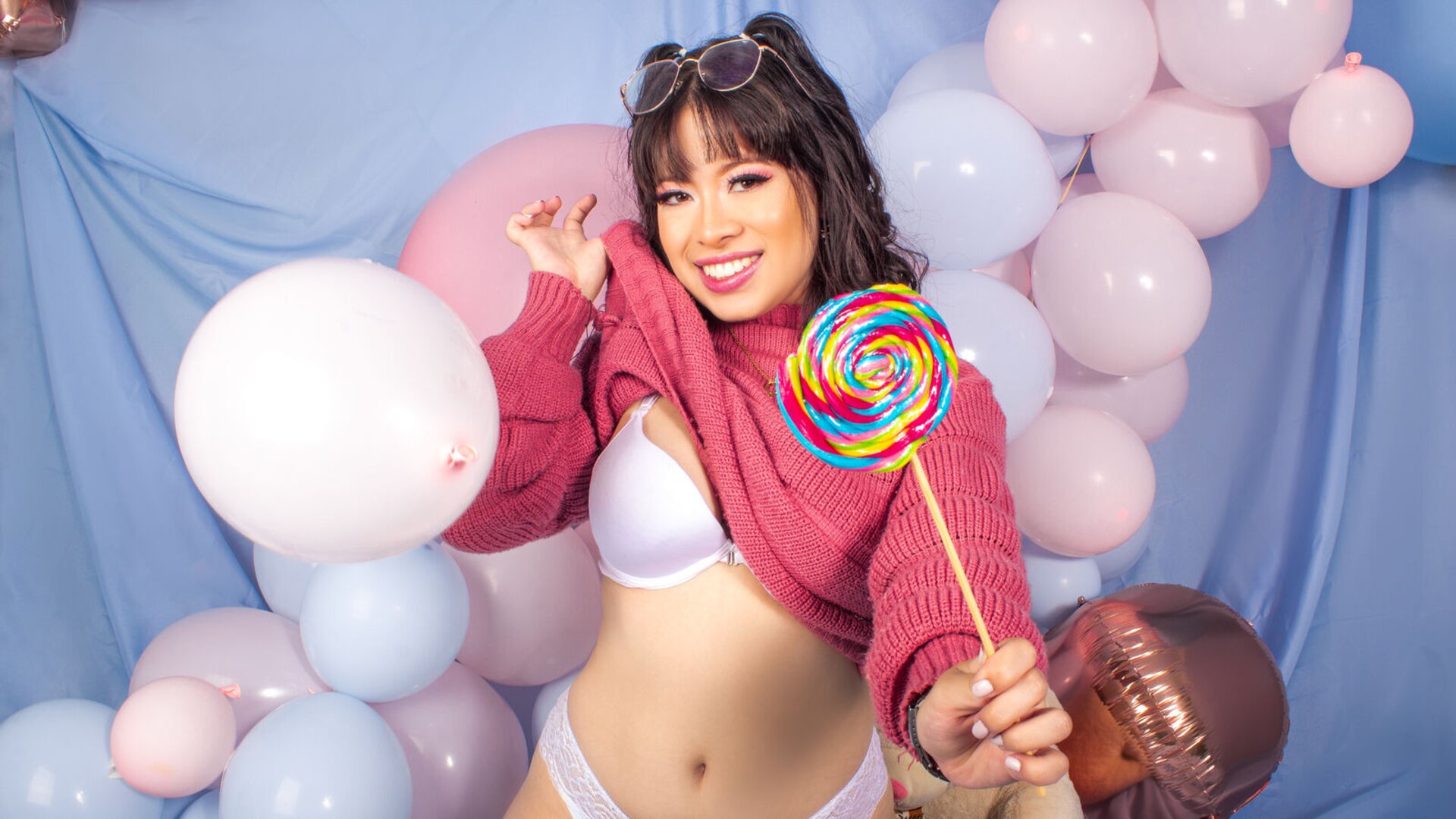 Join AllysonBron Private Chat