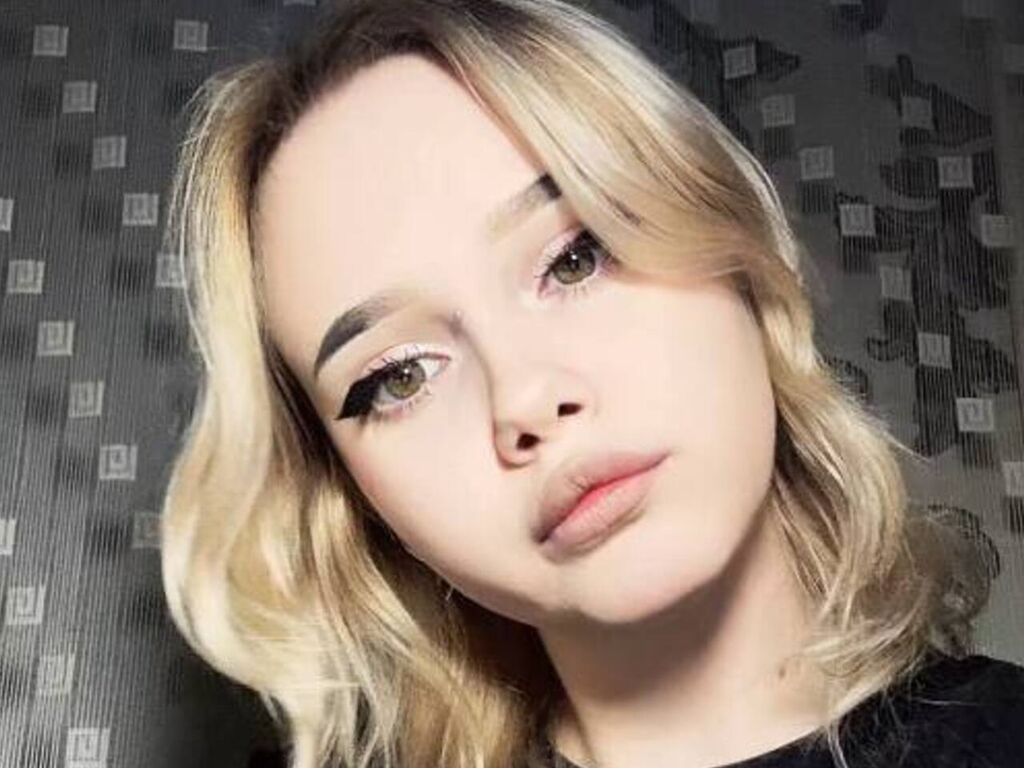 Join AlmaLonabaugh Private Chat