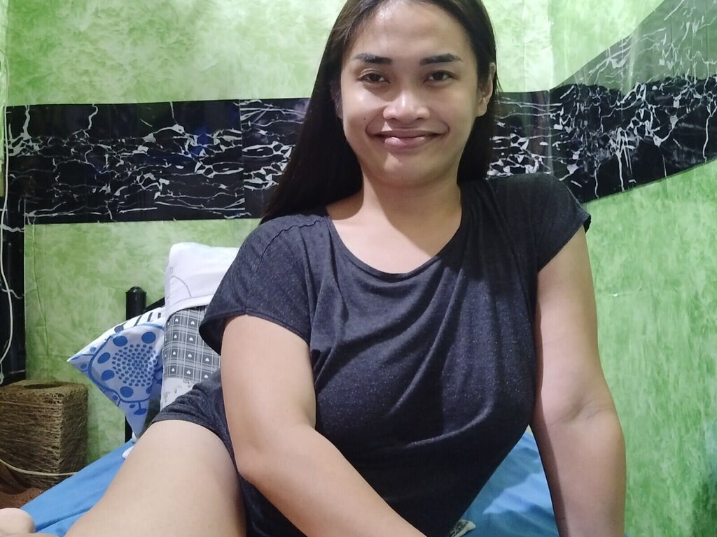 Join AngelicaLong Private Chat