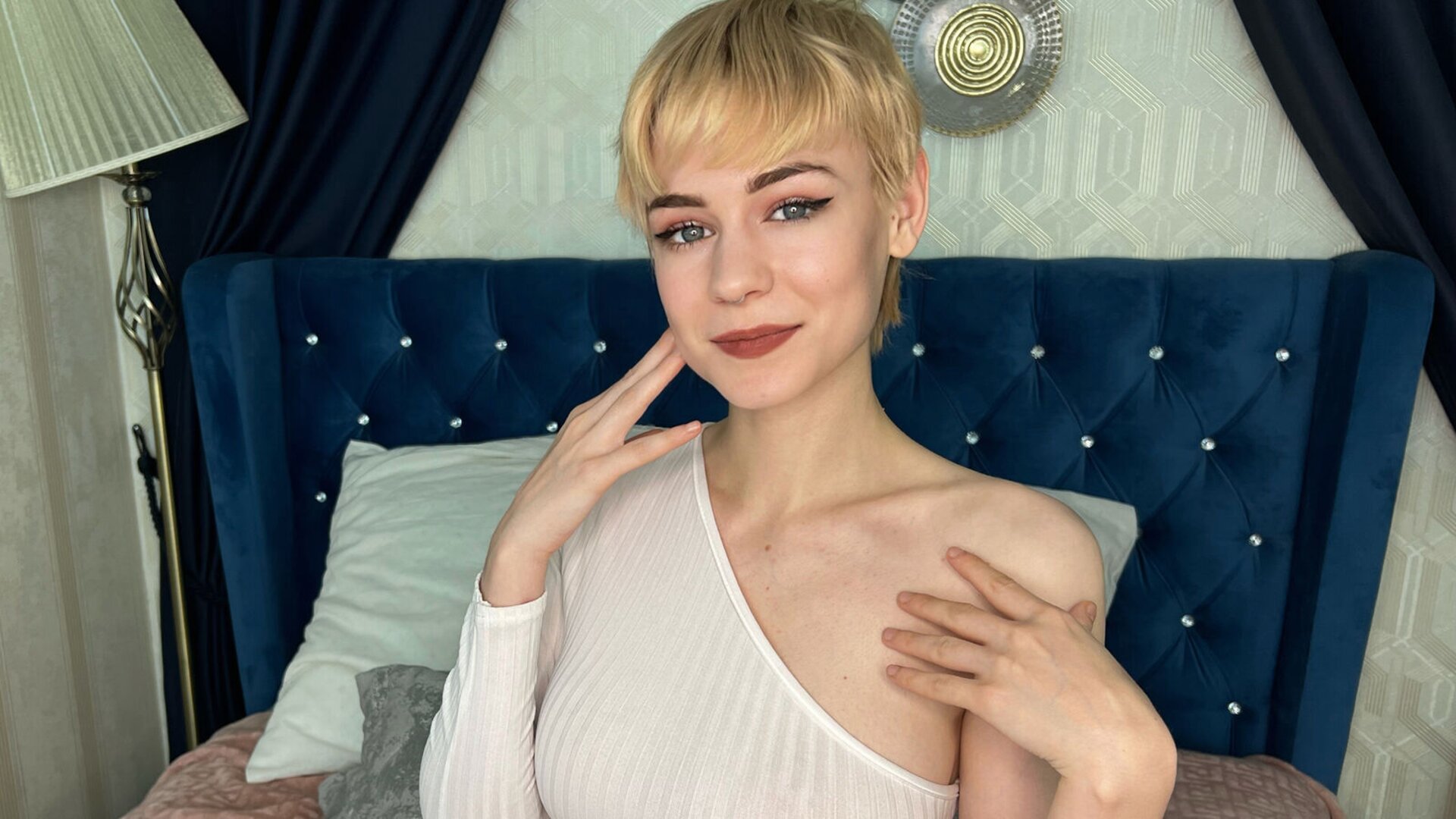 Join DakotaRains Private Chat