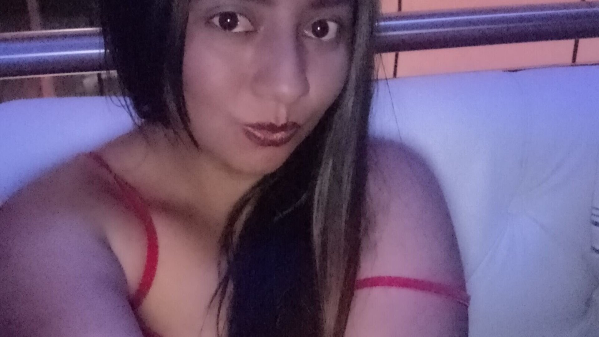 Join DianaUrbano Private Chat
