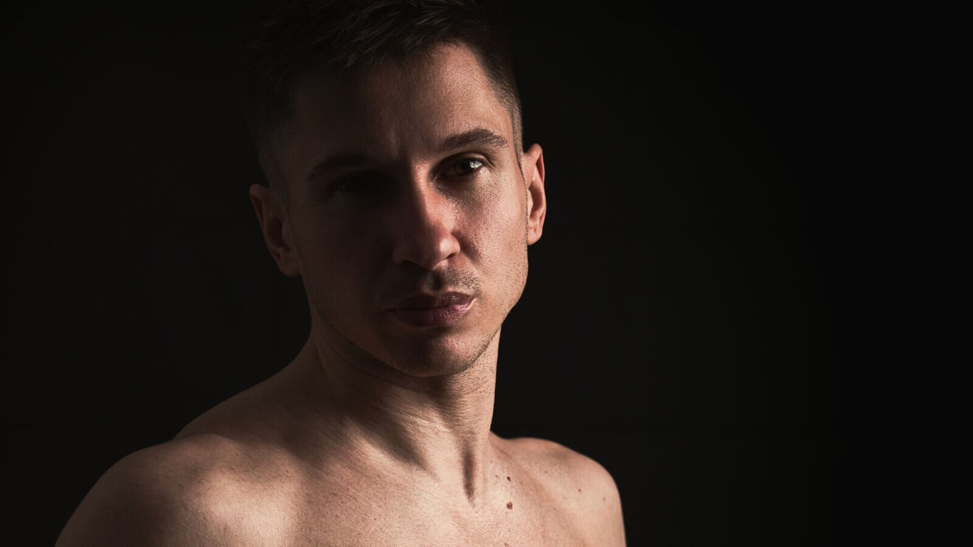 Join DorianReyes Private Chat