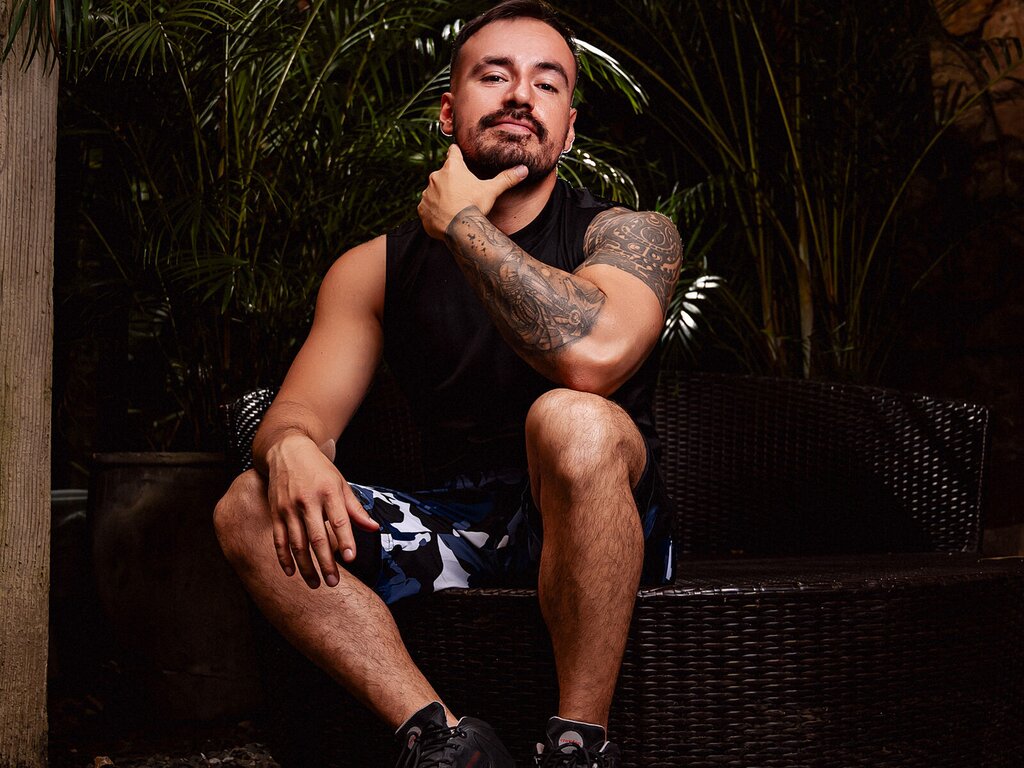 Join DorianSpencer Private Chat