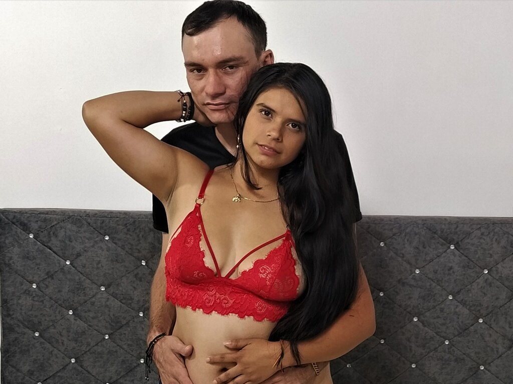Join EmilyAndThiago Private Chat