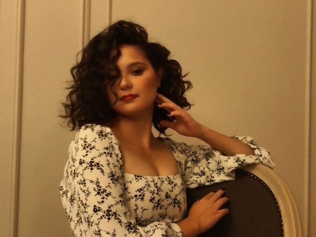 Join FloraHaviland Private Chat