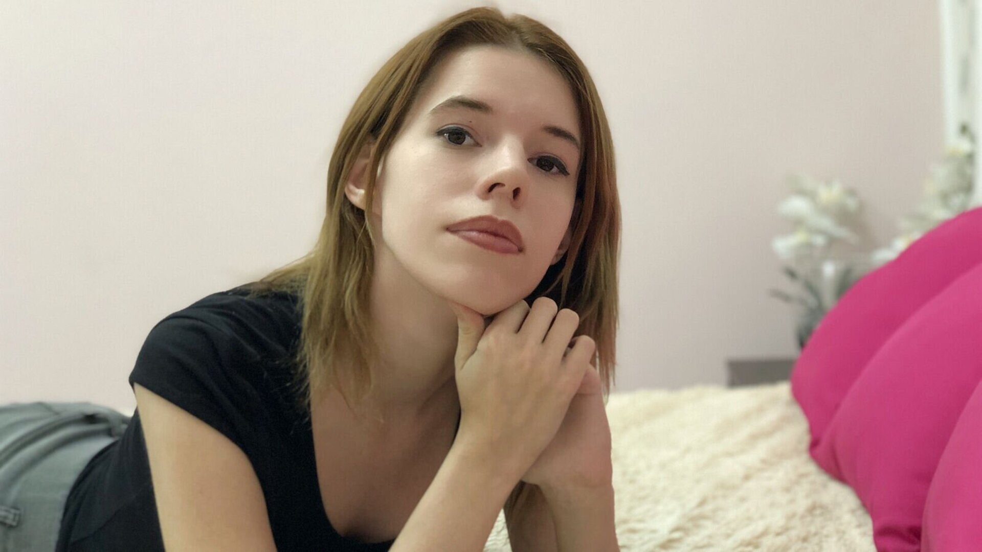 Join FlorenceWon Private Chat