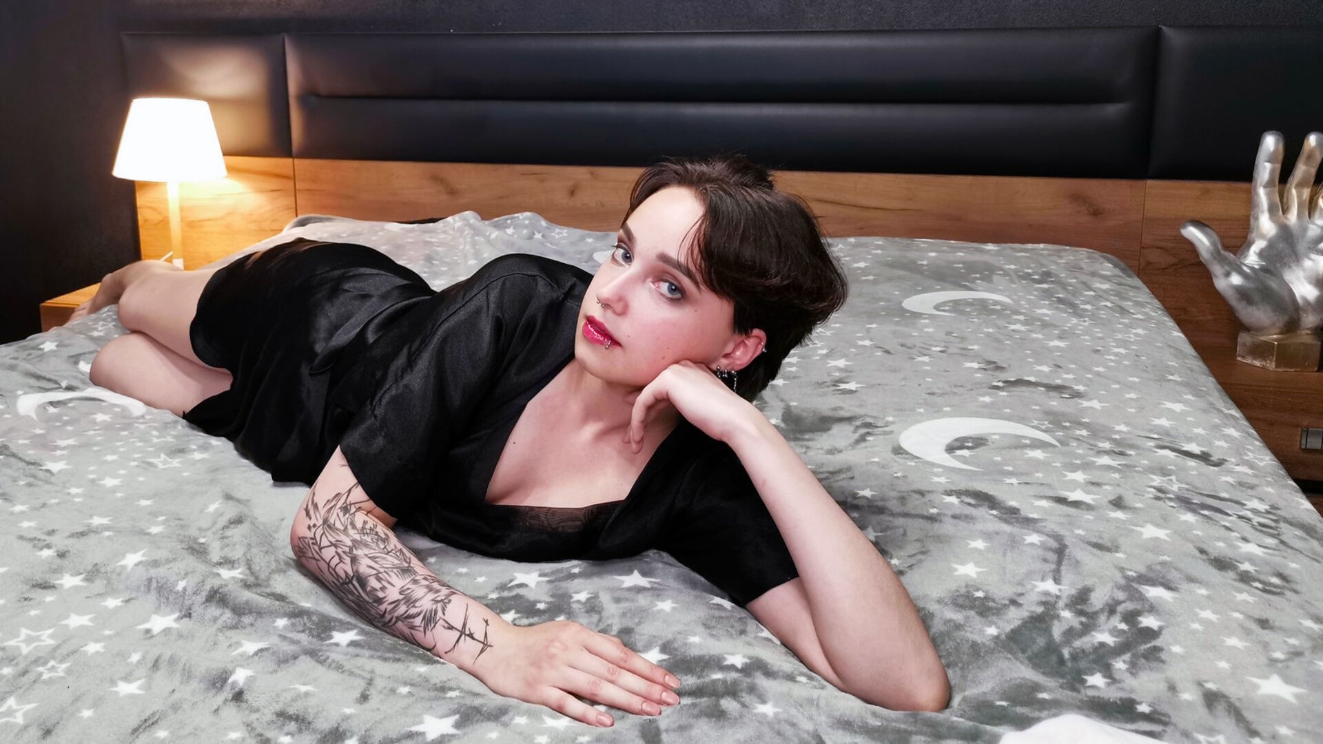 Join FrancisMoss Private Chat