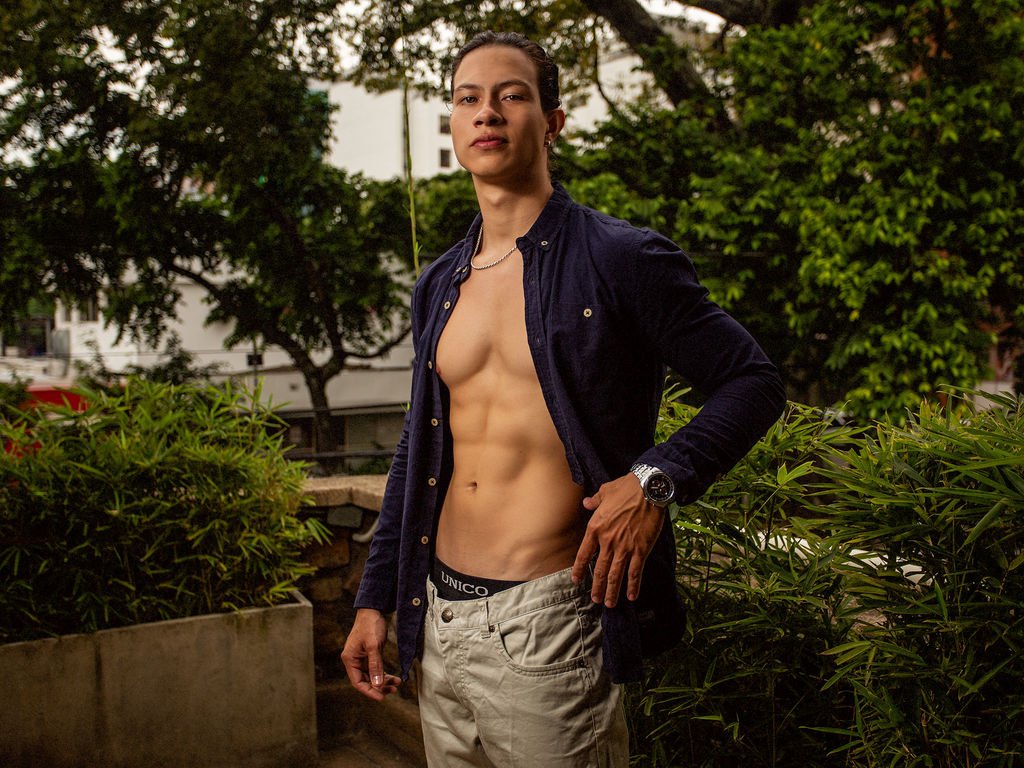 Join JacksonTeller Private Chat