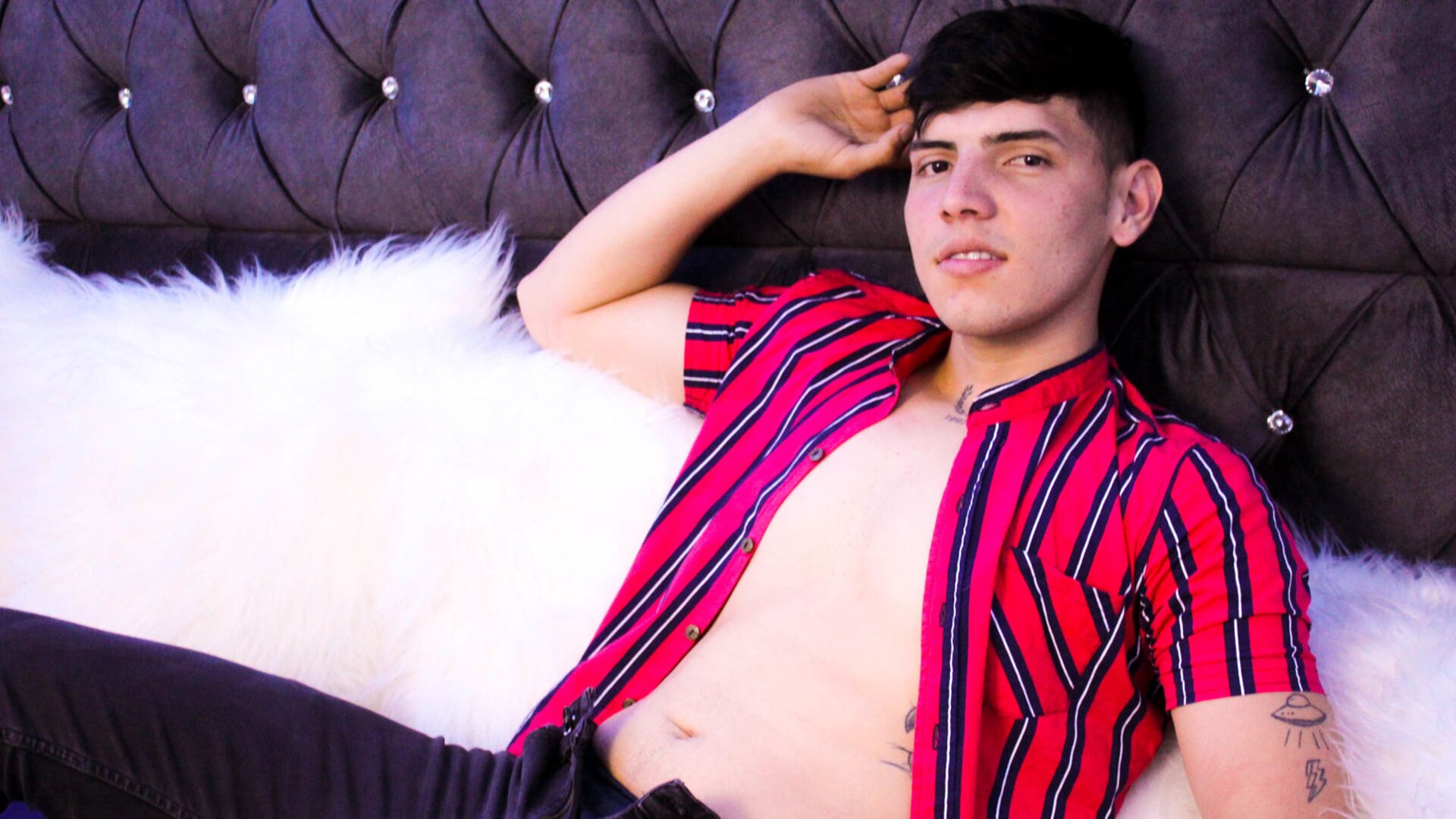 Join JeffWembley Private Chat