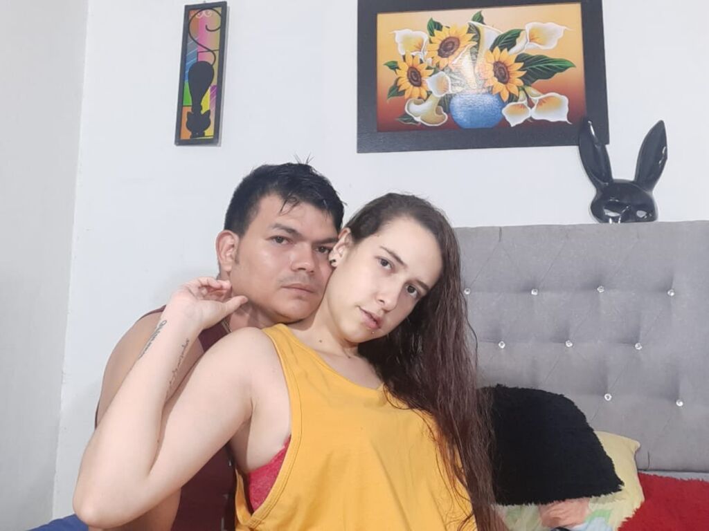 Join JorgeAndVicky Private Chat