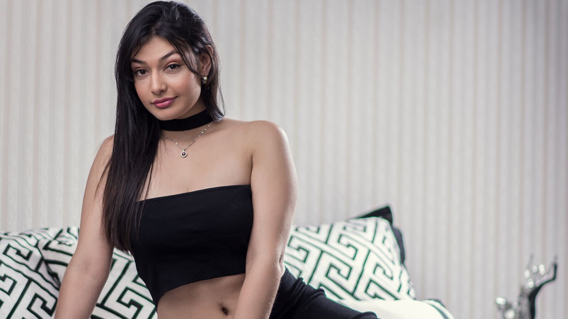 Join JulietaMiler Private Chat