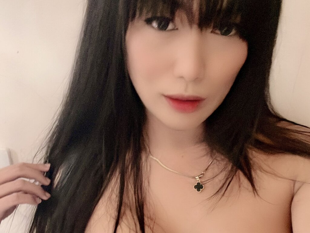 Join KimSoju Private Chat