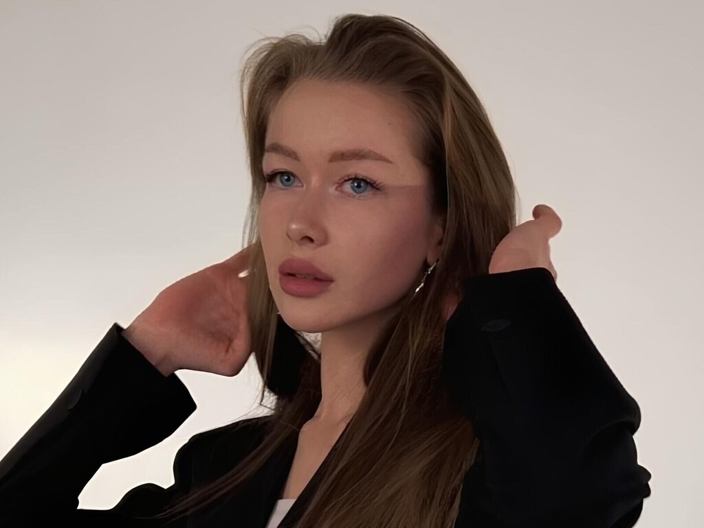 Join LinaMikaya Private Chat