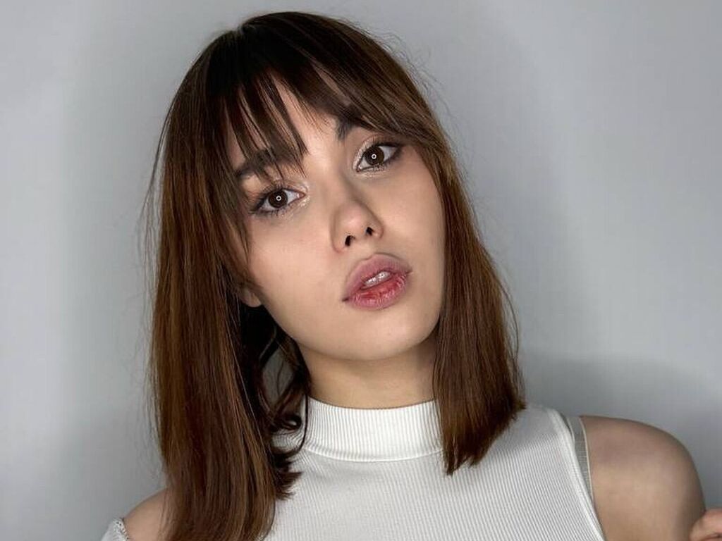 Join LornaCharlie Private Chat