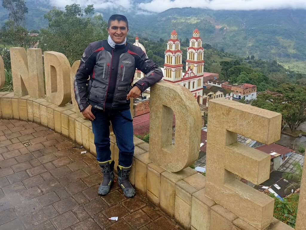 Join LuisRojas Private Chat