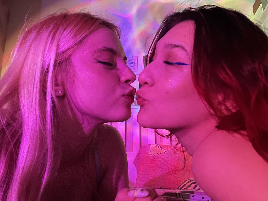 Join MaddyMarry Private Chat