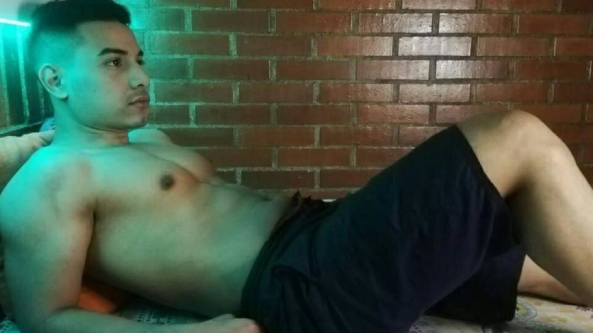 Join MattKelly Private Chat