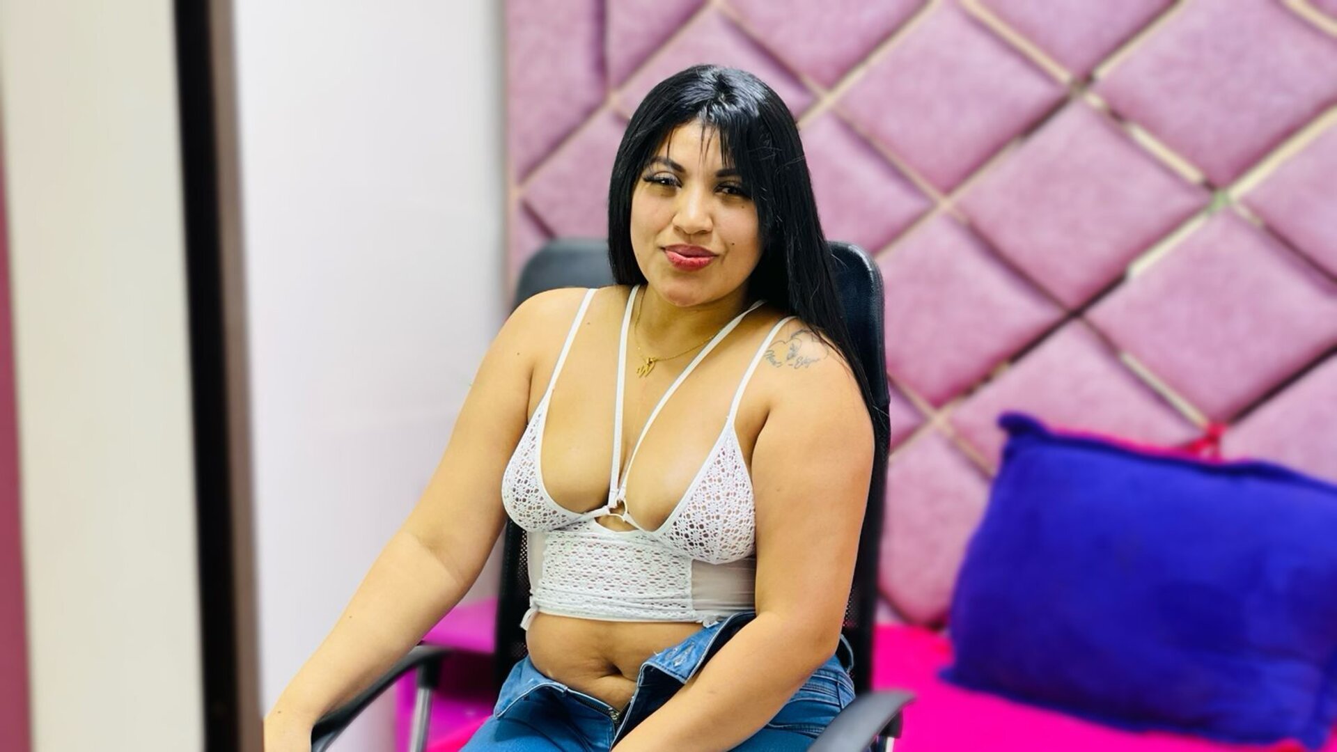 Join MeganDrums Private Chat