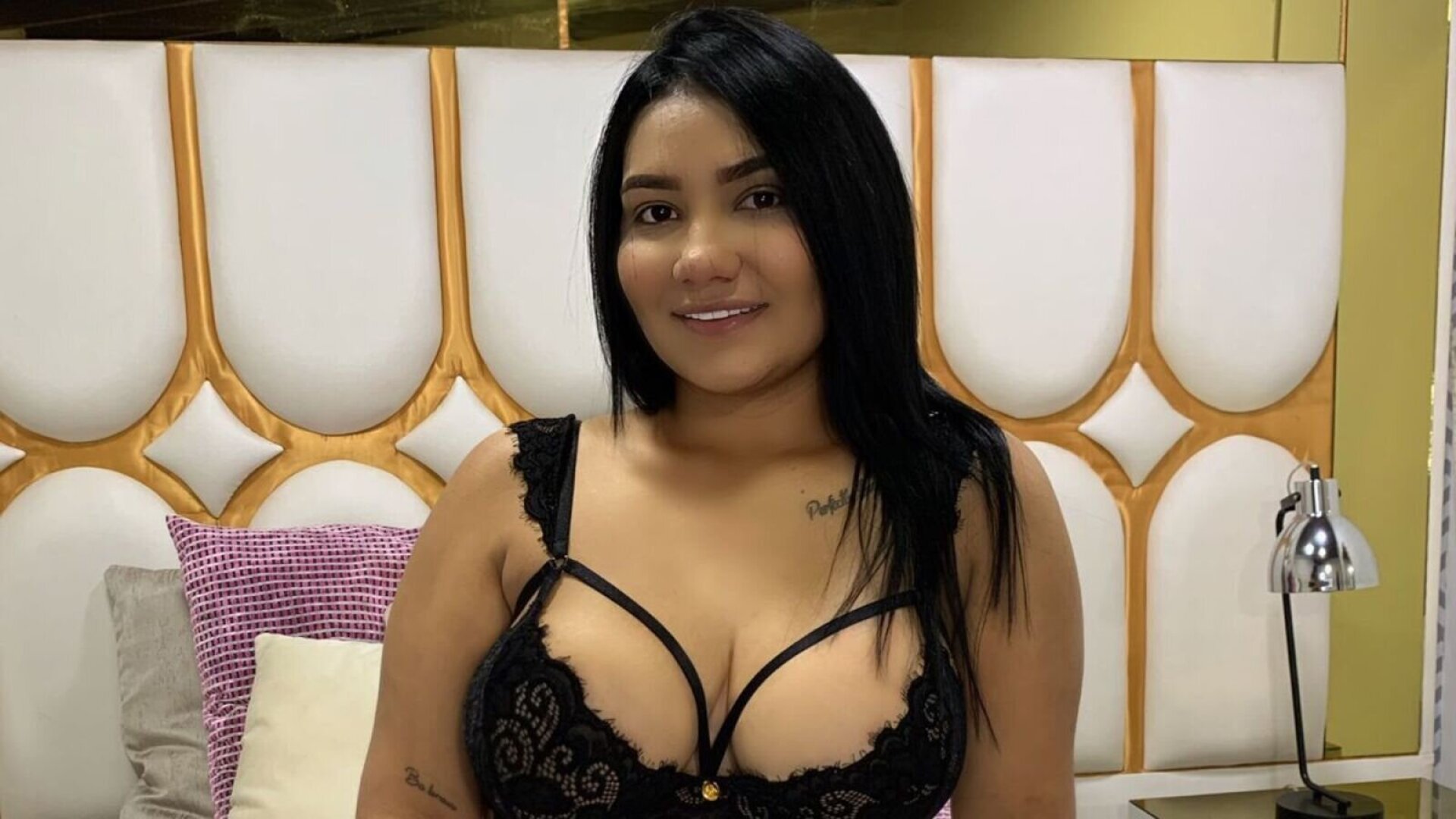 Join MelisaLujan Private Chat