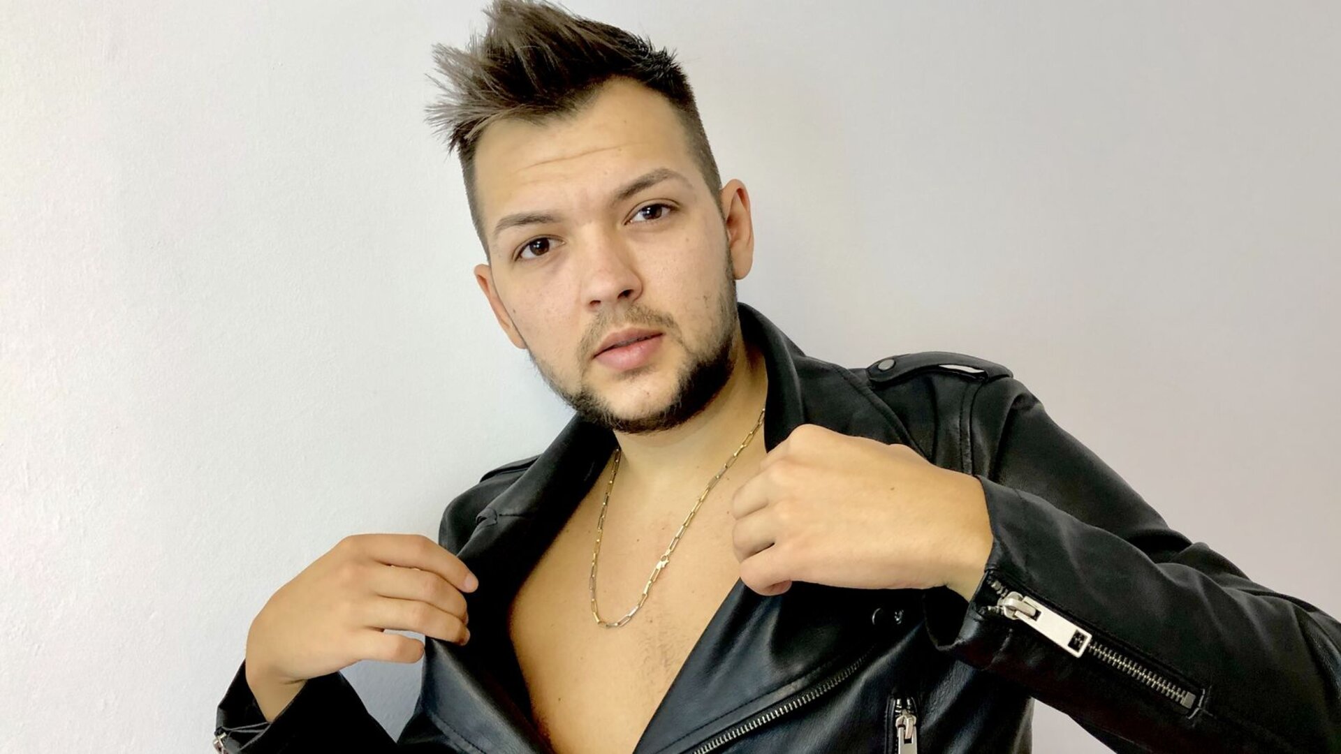 Join MikeDwyane Private Chat