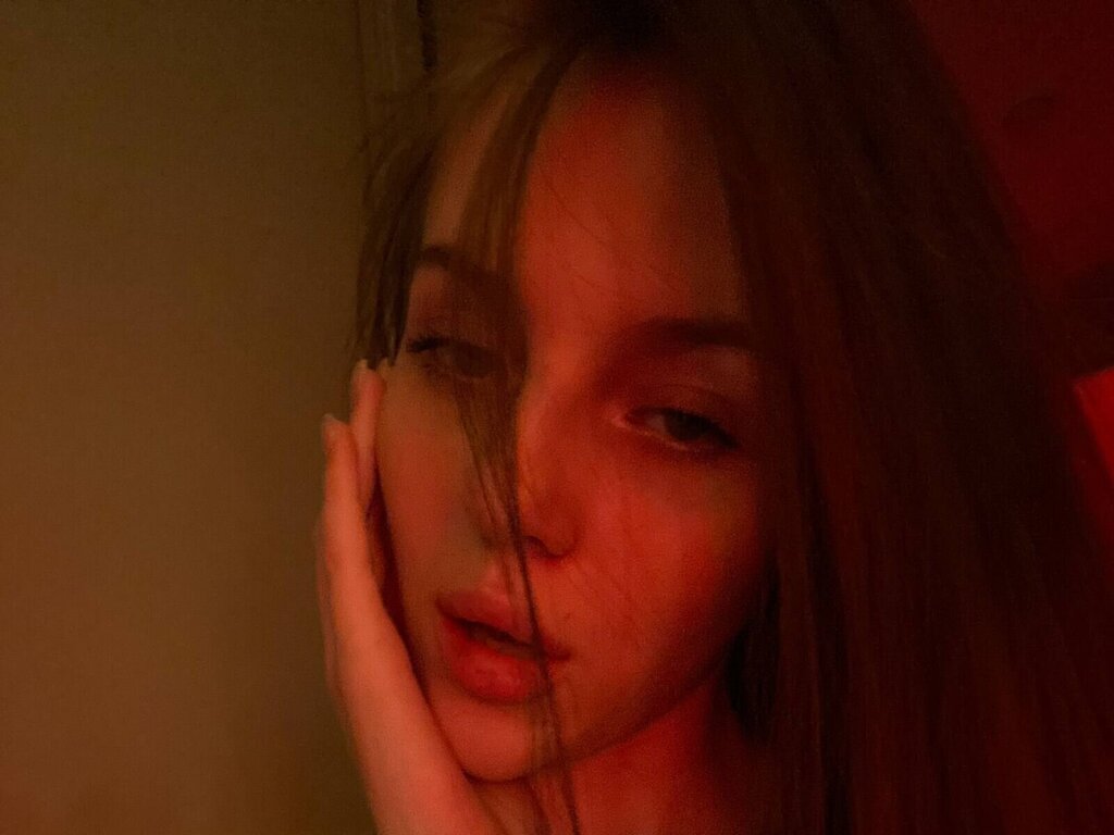 Join MillieBurnworth Private Chat