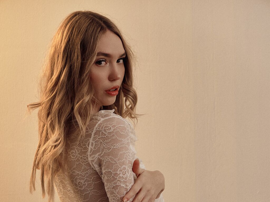 Join NikkiLane Private Chat