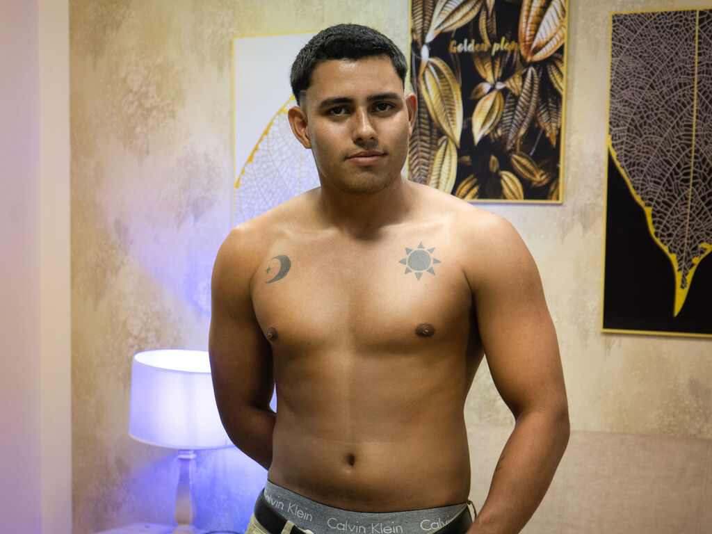 Join PabloBlake Private Chat