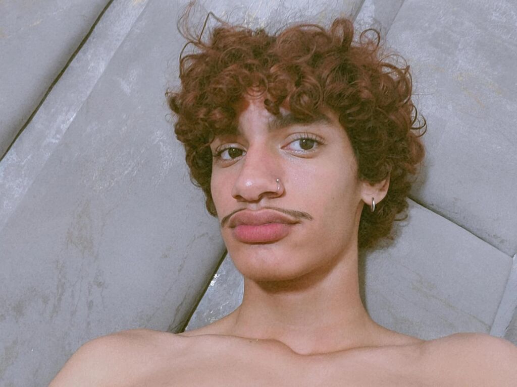 Join PeterDemian Private Chat