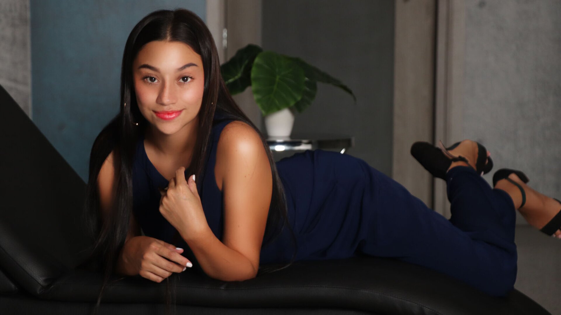 Join SabrinaJager Private Chat