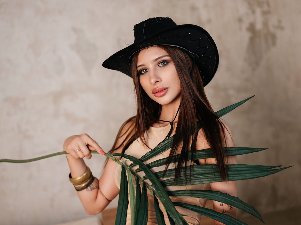 Join SonyaVibes Private Chat