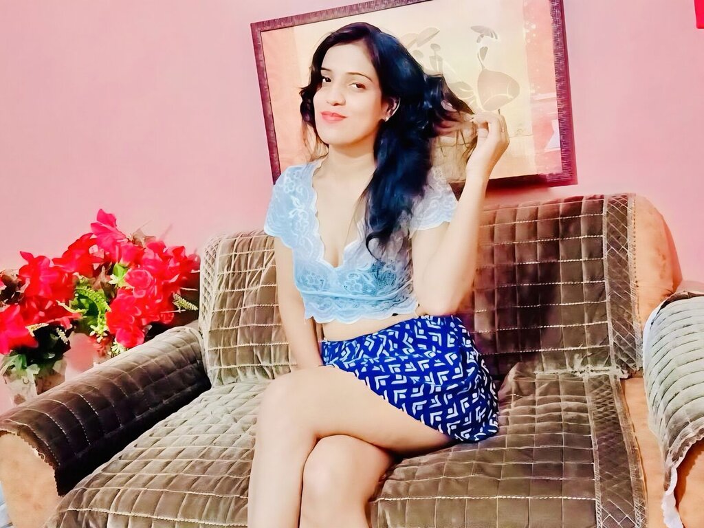 Join TaraLeo Private Chat