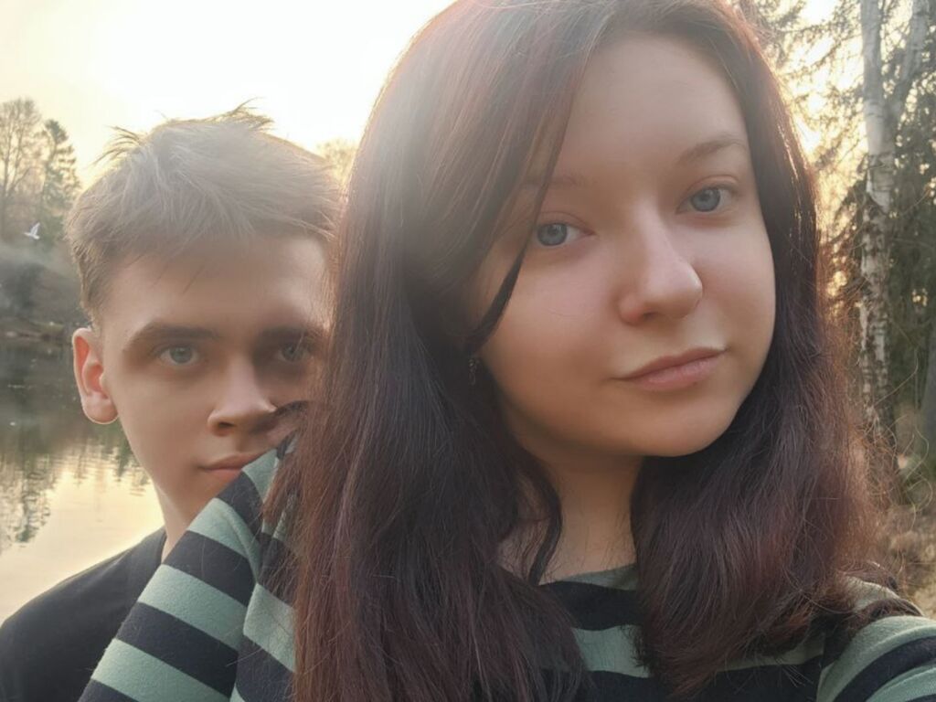 Join TillyTommy Private Chat