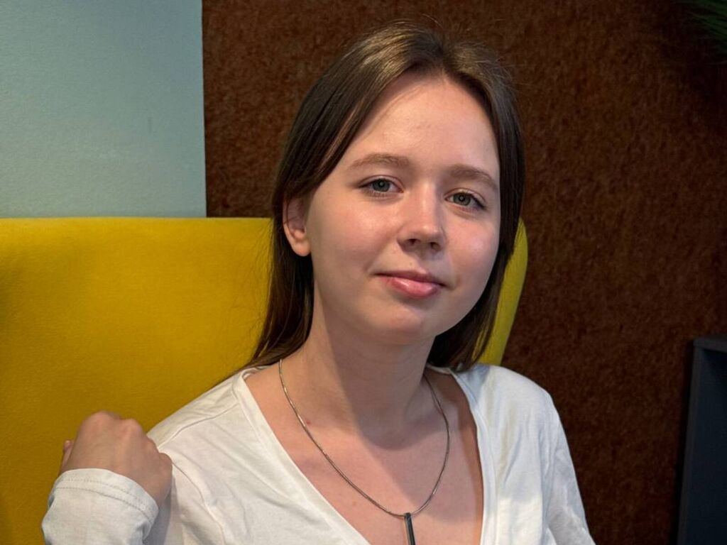 Join VeronaFurr Private Chat
