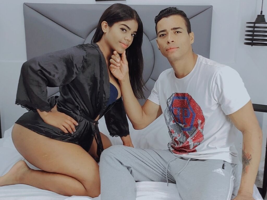 Join WilliamAndSophia Private Chat